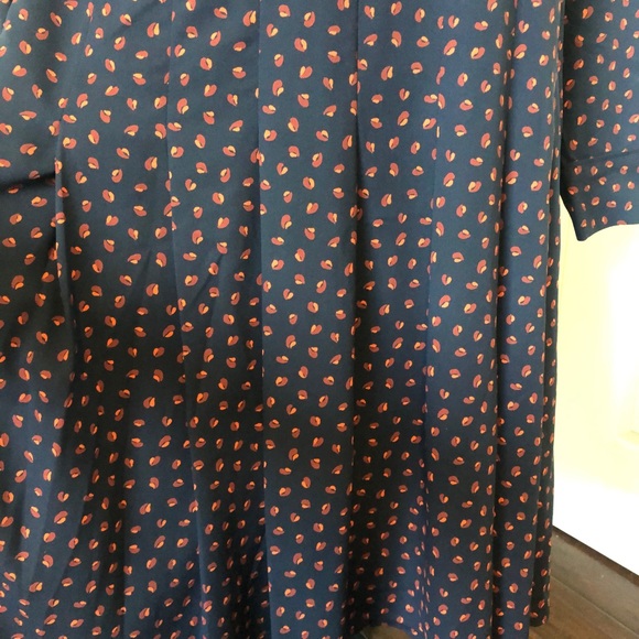 AnnTaylor pleated dress - Picture 3 of 6